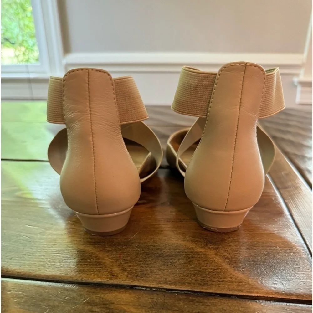 Charles by Charles David Low Wedge Sandal in Nude w/elastic ankle wrap. Size 8
